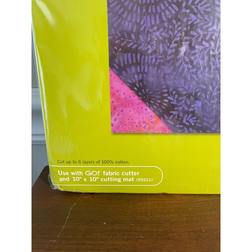 AccuQuilt GO! Snowball 6 Inch Finished Fabric Cutting Die 55330 New